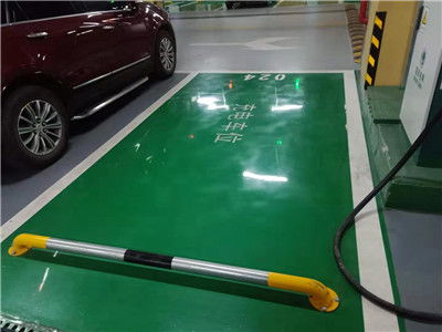 湖南交通标志牌安装与信号灯杆件厂家批发全解析